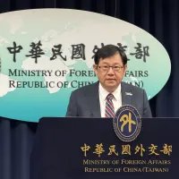 台湾外交部・ドローン外交チーム執行長の江振瑋氏は、インド太平洋の第一列島線および第二列島線におけるドローンに関するすべての規制、関連基準および認証をより一致させるべきだと述べた。(鍾秉哲撮影) 台湾外交部・ドローン外交チーム執行長の江振瑋氏は、インド太平洋の第一列島線および第二列島線におけるドローンに関するすべての規制、関連基準および認証をより一致させるべきだと述べた。(鍾秉哲撮影)