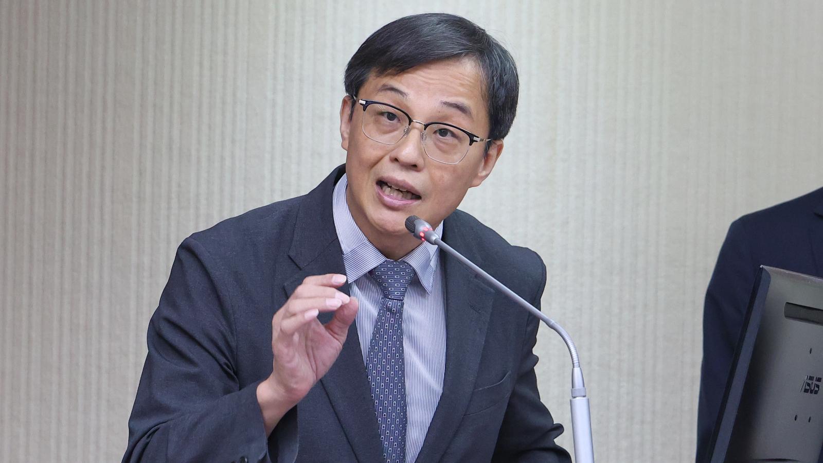 致癌油「20%下架門檻」誰拍板?姜至剛稱「中聯在場但未發言」:由我做出裁示