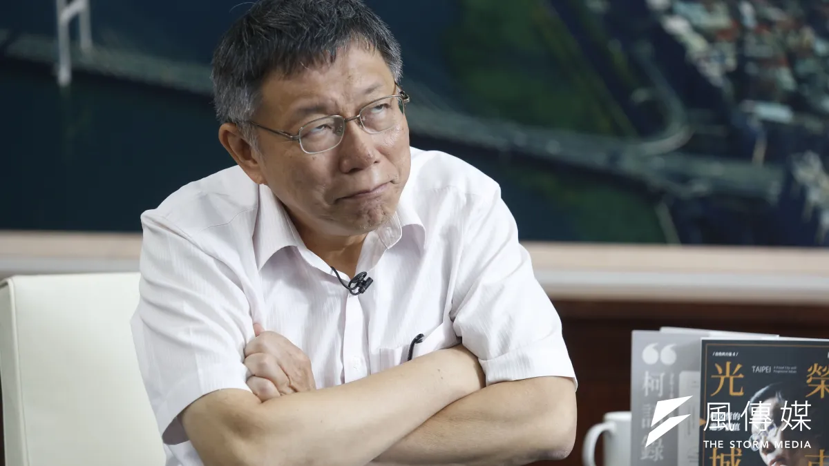 選不選總統?受訪結束時台北市長柯文哲笑說:你們還是不知道我到底要不要選?哈哈,因為我自己也不知道。」(郭晉瑋攝)