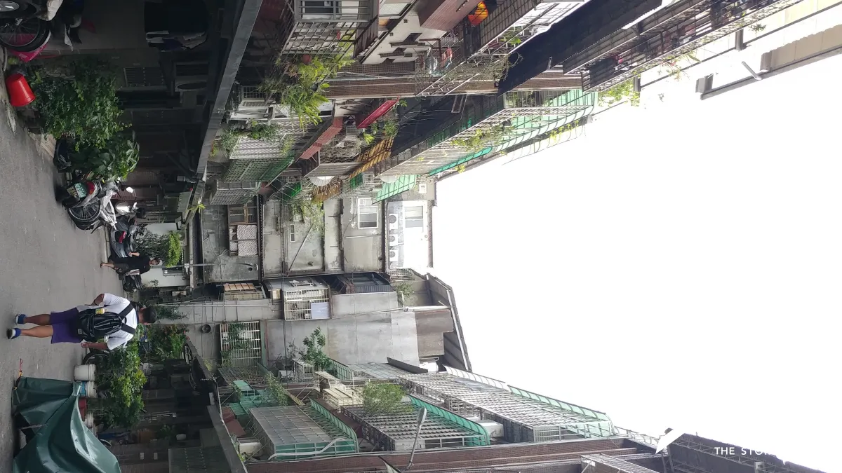 雙北年輕人若想入住蛋黃區,往往只能屈就年紀跟自己爸媽一樣大的中古公寓。(新新聞資料照)
