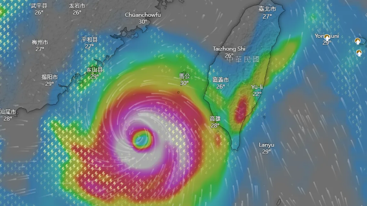 杜蘇芮颱風雖然擦邊台灣,不過對東半部地區帶來的雨勢不容小覷。(圖/取自windy.com)