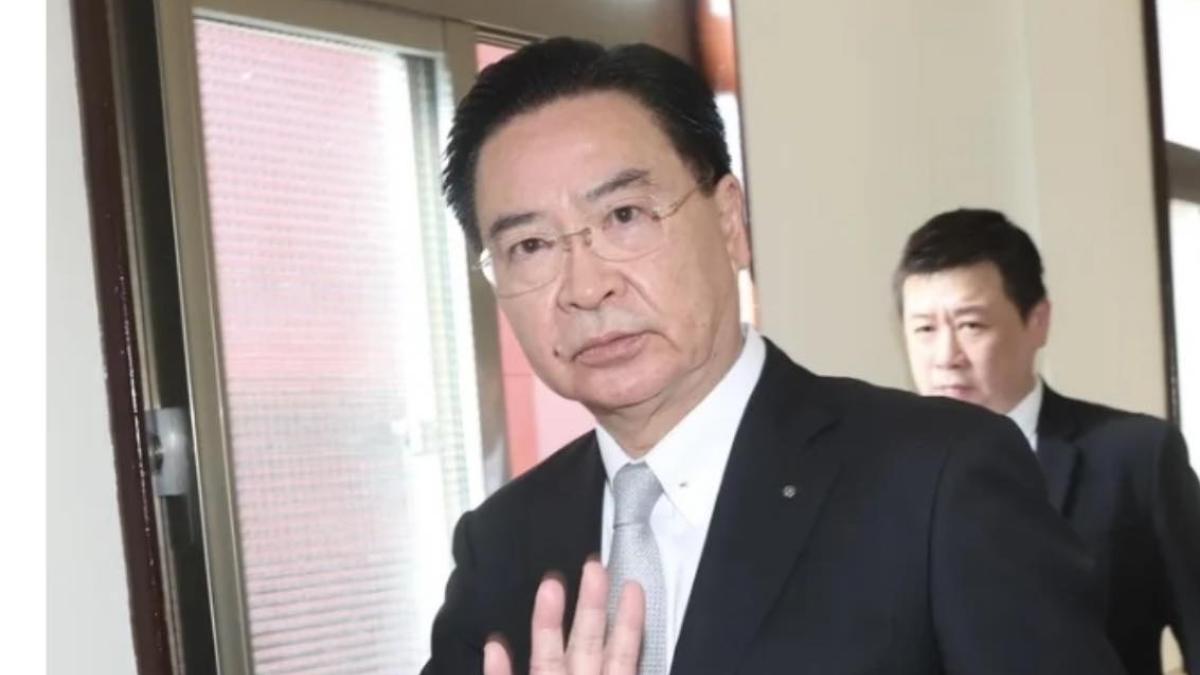 林庭瑤專欄:吳釗燮養共諜無罪,饒慶鈴賣水果要查?