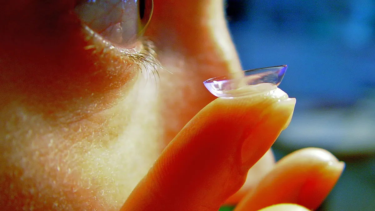 高雄市學生「惡視力」比率國小46.44%、國中72.68%、高中職80.49%,高於全國平均值。(取自維基百科)