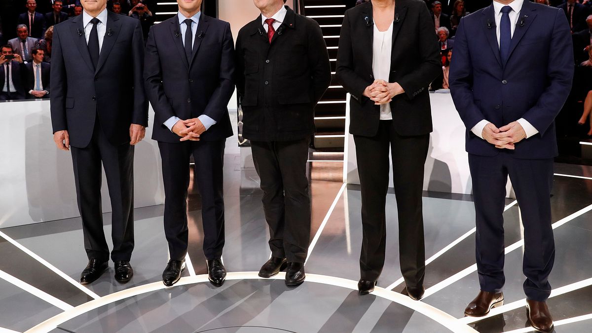 2017法國總統大選:首場電視辯論,由左而右為費雍、馬克宏、梅蘭雄、勒潘與阿蒙(AP) 2017法國總統大選:首場電視辯論,由左而右為費雍、馬克宏、梅蘭雄、勒潘與阿蒙(AP)