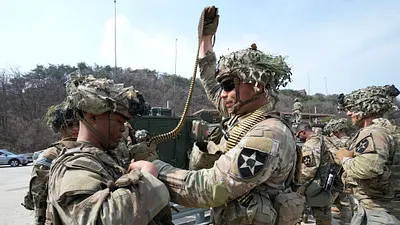 2023年3月22日,駐韓美軍準備參加美韓聯合實彈演習。(美聯社)