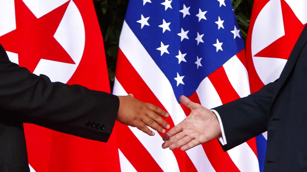 川普與金正恩兩年前在新加坡的「川金會」曾給東北亞和平帶來無限希望。(美聯社)