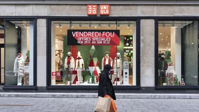 UNIQLO在台灣有分店接連宣布停業。(美聯社)