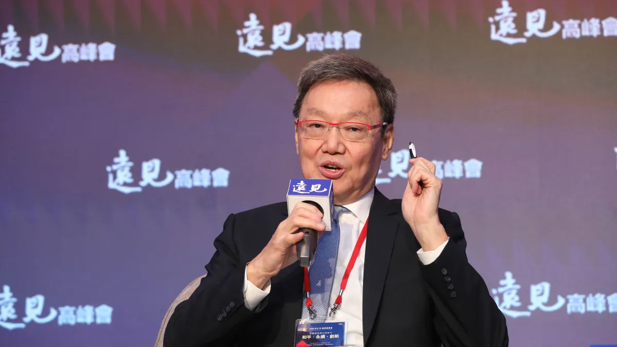 台北論壇基金會董事長蘇起18日出席2023遠見高峰會,示警明年總統大選恐成兩岸關係導火索。(遠見提供)