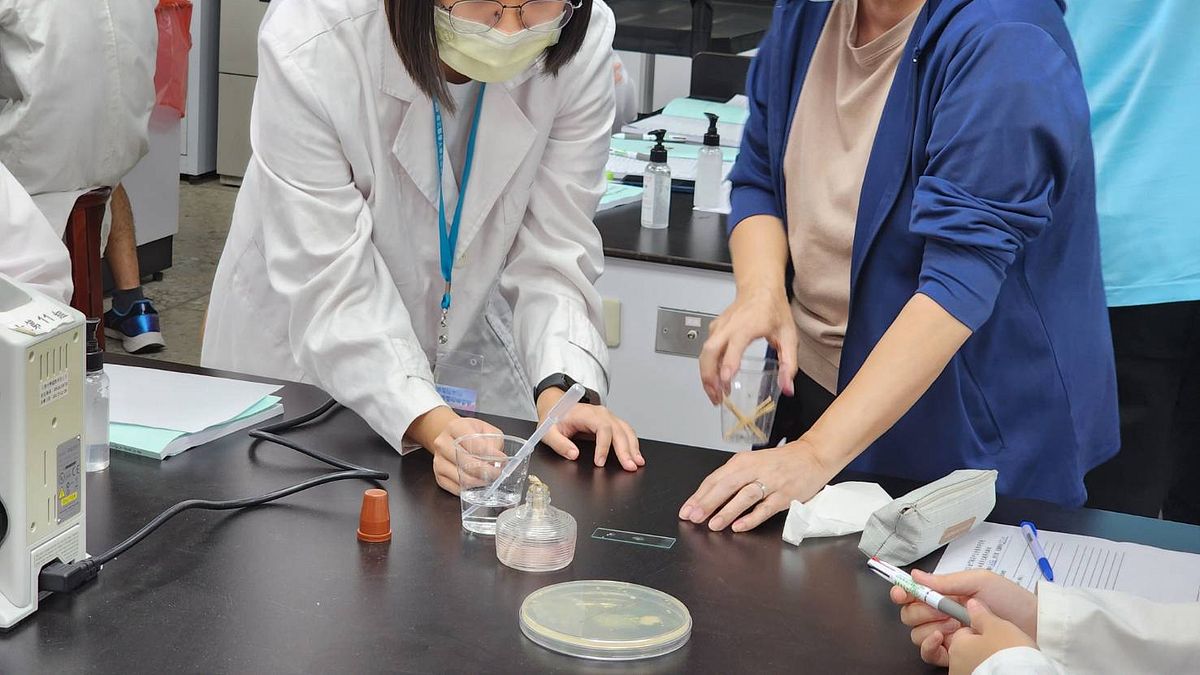 學員透過研習營的沉浸式學習,將生物醫學知識融入生活,增加多元視野。 學員透過研習營的沉浸式學習,將生物醫學知識融入生活,增加多元視野。