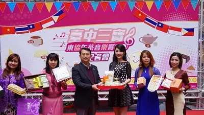 東協廣場舉辦市集活動 台中邀海倫清桃代言