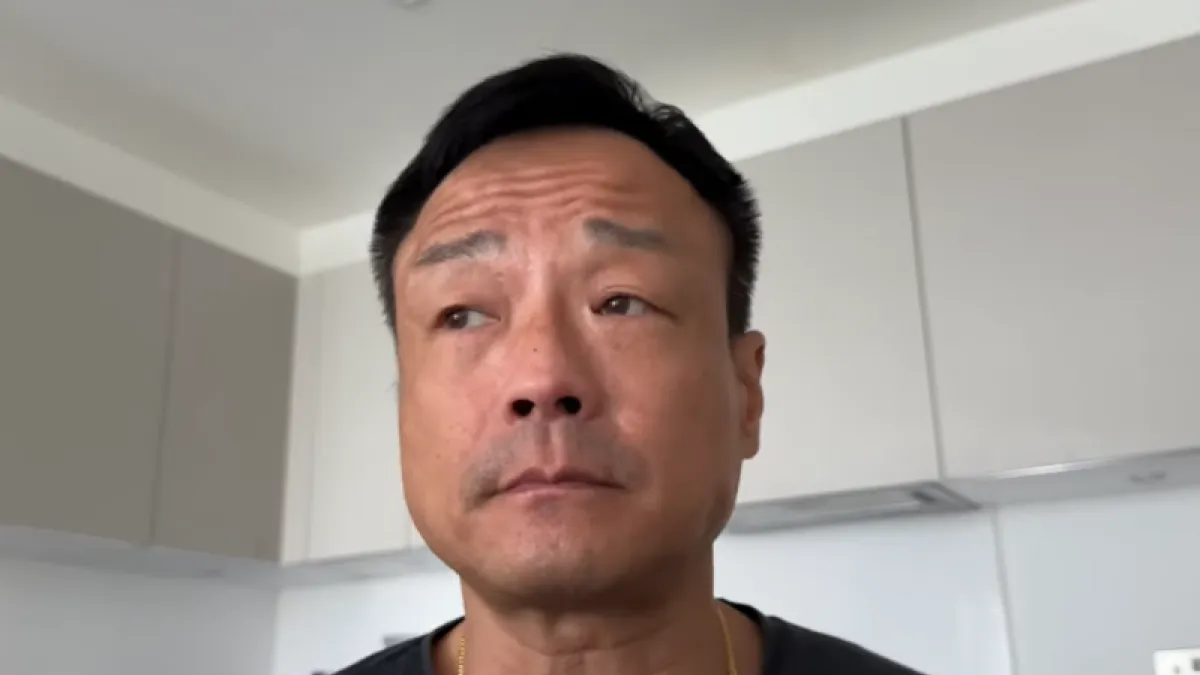 香港男星王喜自曝2度在台友人家遭迷姦,最終罹患橫紋肌溶解症。(圖/翻攝自YouTube/喜來大DD)