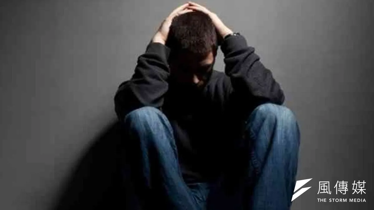 英國劍橋大學研發預測憂鬱症風險的方法,初步顯示適用於青少年男性。(取自網路)