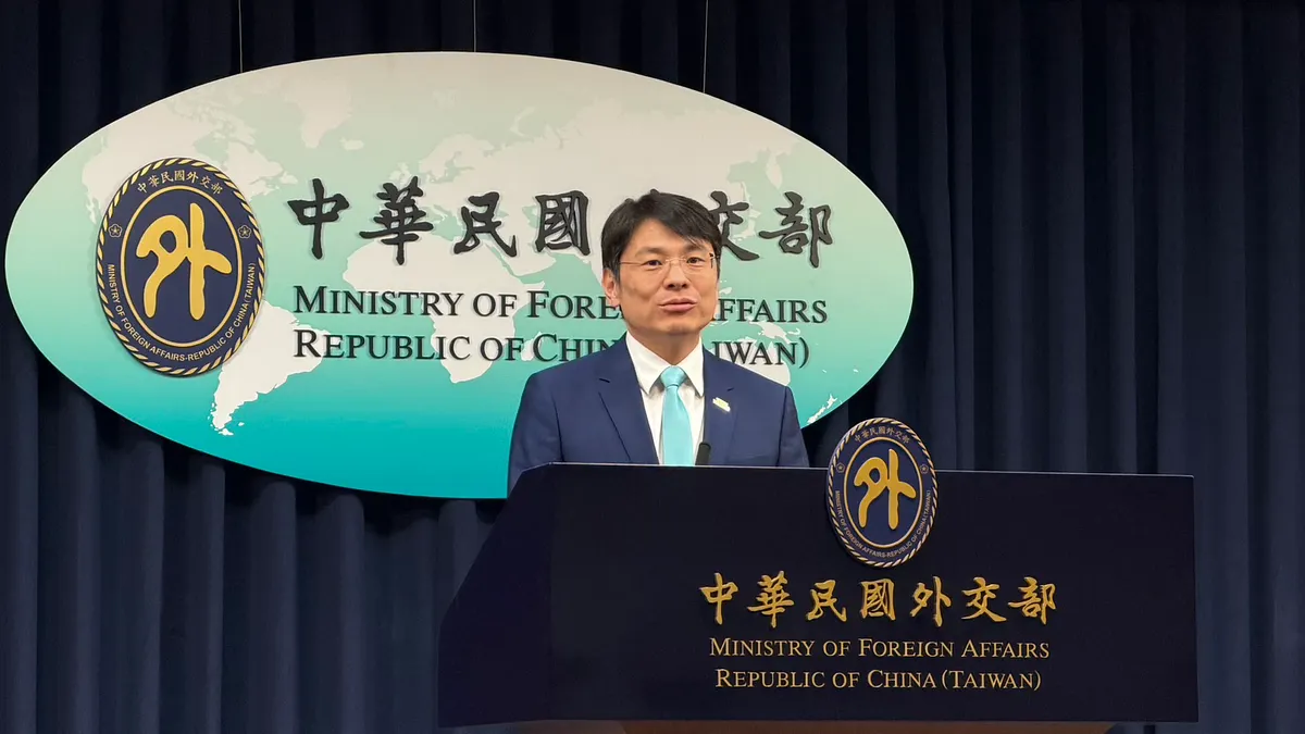 20251209-外交部發言人蕭光偉9日主持例行記者會並回應媒體提問。(鍾秉哲攝) 20251209-外交部發言人蕭光偉9日主持例行記者會並回應媒體提問。(鍾秉哲攝)