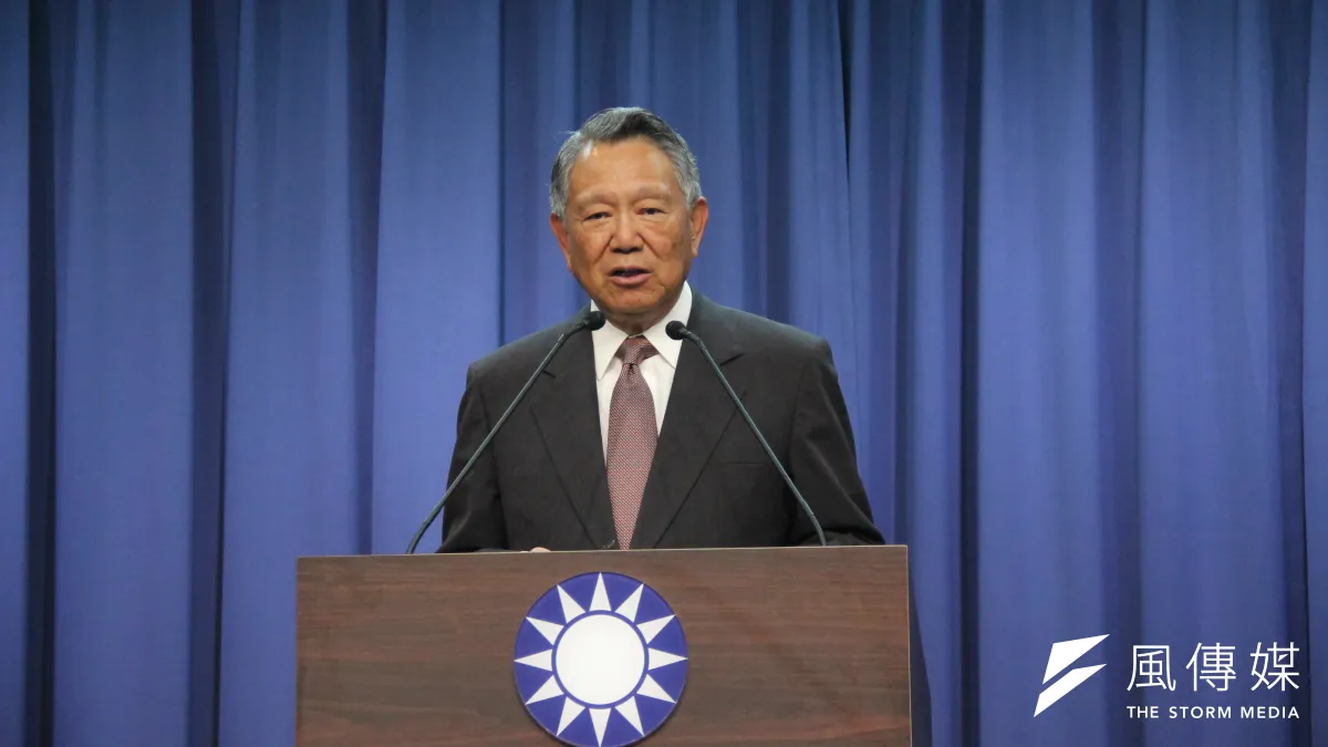 國民黨副主席詹啟賢說,即日起開始進入黨工瘦身的兩個月公告期,預計兩個月後實施,他相信社會大眾也可以一步一步看到國民黨的改變。(羅暐智攝)