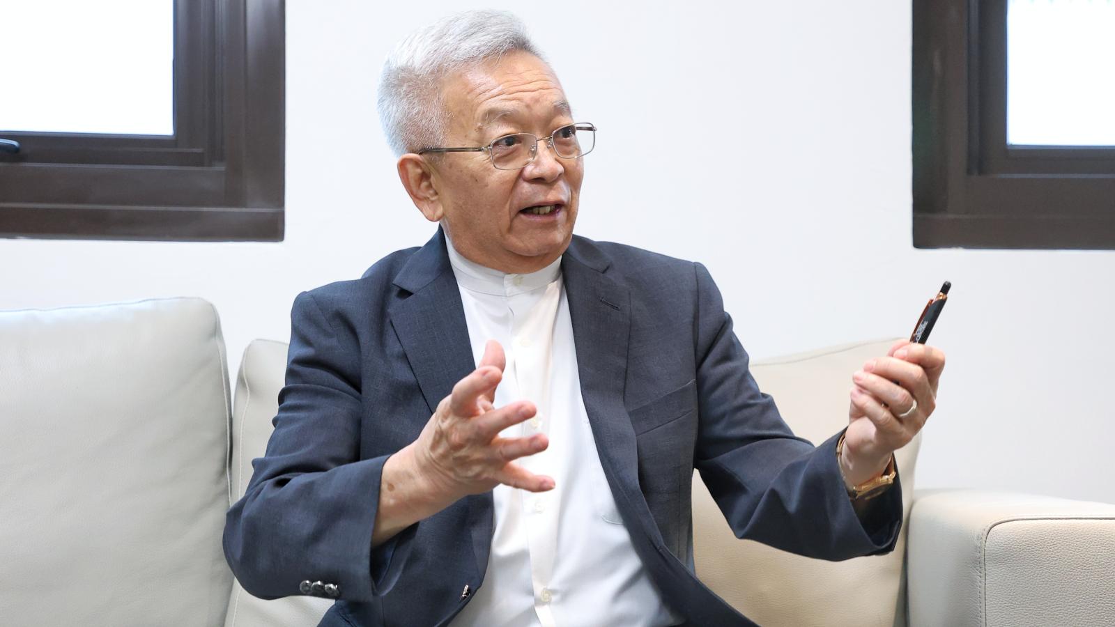【新新聞】非紅供應鏈成顯學、電動車轉換紅利 和大沈國榮:打進車業全球供應鏈台廠要靠「共享客戶」