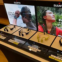 フィンランド発のSUUNTOが東京で新製品「RACE 2」と「WING 2」を発表した。(写真/黃信維撮影) フィンランド発のSUUNTOが東京で新製品「RACE 2」と「WING 2」を発表した。(写真/黃信維撮影)