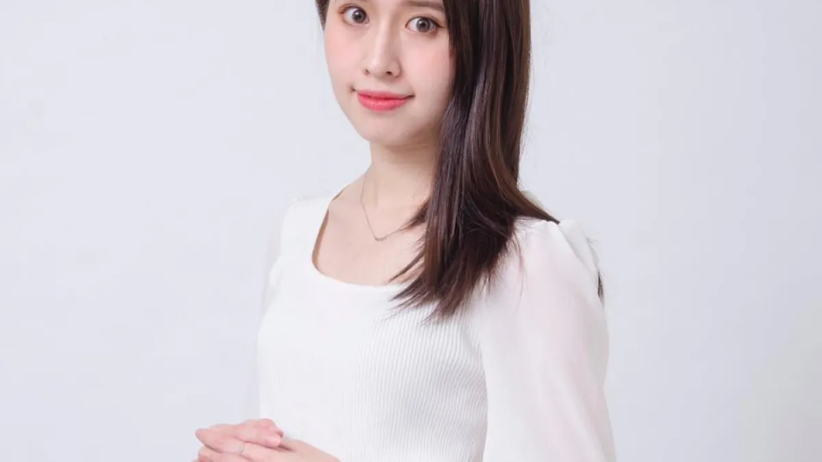 新任台北市政府副發言人蕭羽耘(見圖)年僅24歲。(北市府提供)