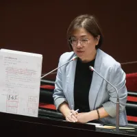 台湾教育部は陳培瑜委員の国会オフィスを通じた台北市女子サッカー組合の要望に対し、女子代表チームの正午の練習における熱中症対策の徹底や連絡体制の改善を説明した。(写真/蔡親傑撮影) 台湾教育部は陳培瑜委員の国会オフィスを通じた台北市女子サッカー組合の要望に対し、女子代表チームの正午の練習における熱中症対策の徹底や連絡体制の改善を説明した。(写真/蔡親傑撮影)