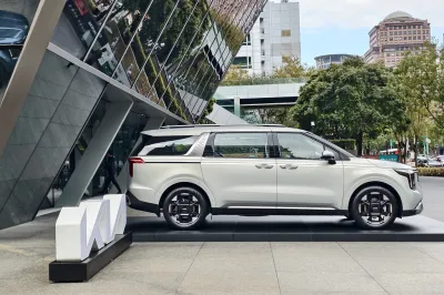 更大器、更科技!Kia Carnival改款上市、三車型164.9萬元起 11 KIA 241205-5