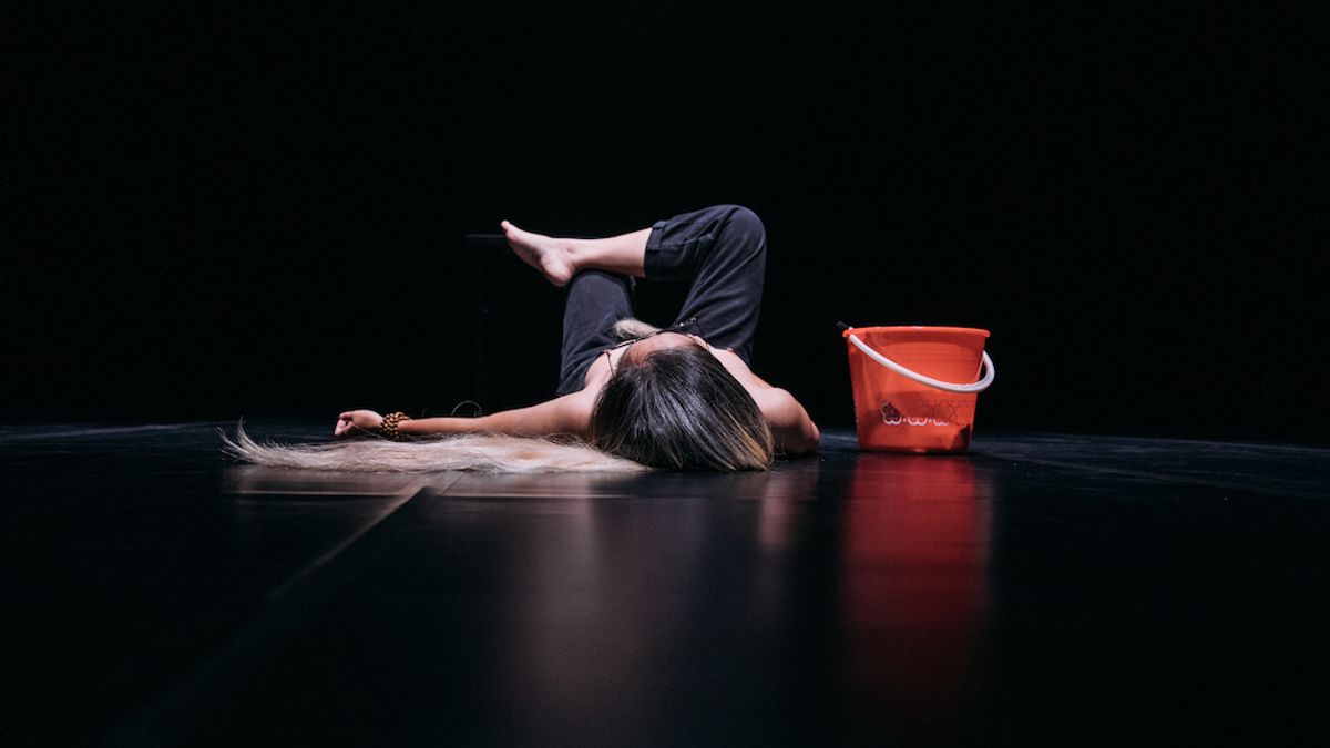 蘇品文的舞蹈作品《少女須知(後)》,獲得年度藝穗獎。 (圖/北藝中心提供) 蘇品文的舞蹈作品《少女須知(後)》,獲得年度藝穗獎。 (圖/北藝中心提供)