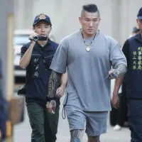 網紅「館長」(見圖)去年直播間嗆斬首總統賴清德,新北地檢署今日依法起訴。(資料照,柯承惠攝) 網紅「館長」(見圖)去年直播間嗆斬首總統賴清德,新北地檢署今日依法起訴。(資料照,柯承惠攝)