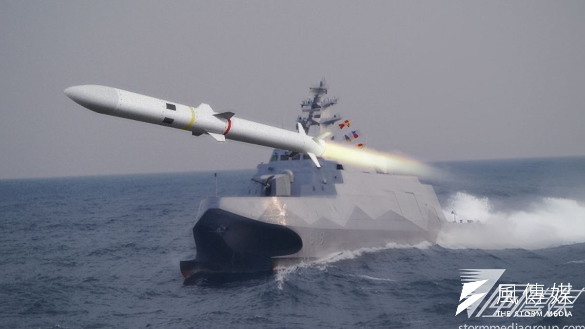 海軍7月誤射雄三,意外凸顯出台美間不平等的軍事合作關係。(朱明攝、國防部提供/影像合成:風傳媒) 海軍7月誤射雄三,意外凸顯出台美間不平等的軍事合作關係。(朱明攝、國防部提供/影像合成:風傳媒)