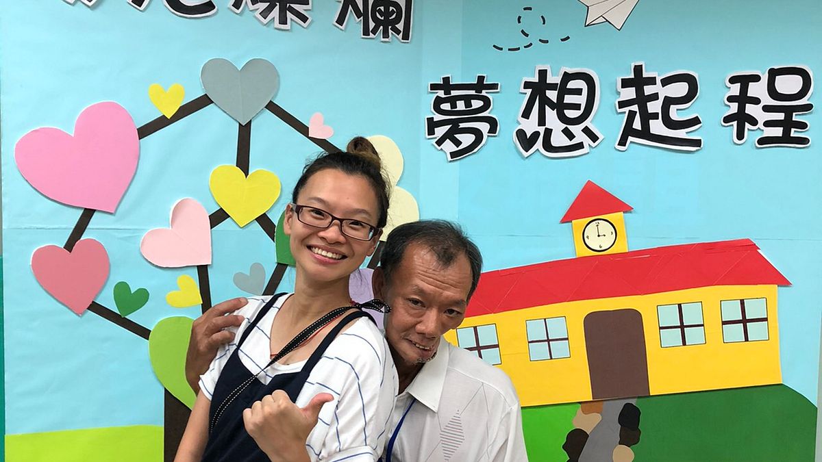 阿德大哥與女兒參加陽光口腔癌病友團體活動。(陽光基金會提供) 阿德大哥與女兒參加陽光口腔癌病友團體活動。(陽光基金會提供)