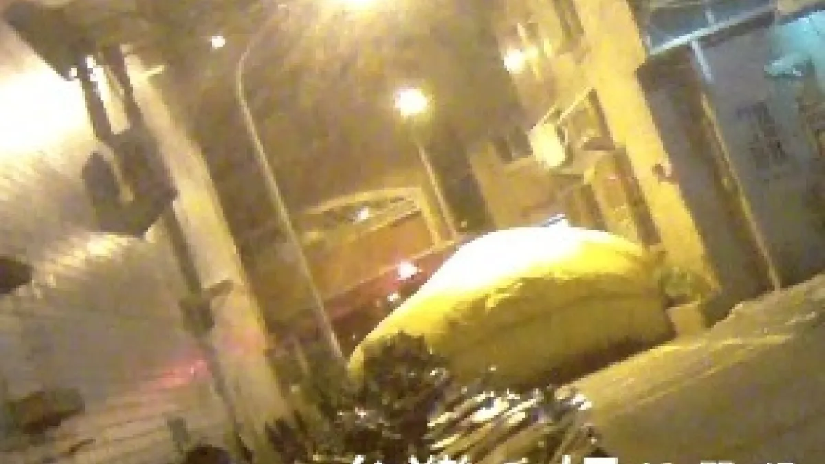 女子獨坐頂樓圍牆欲輕生 警獲報即時搶救阻憾事