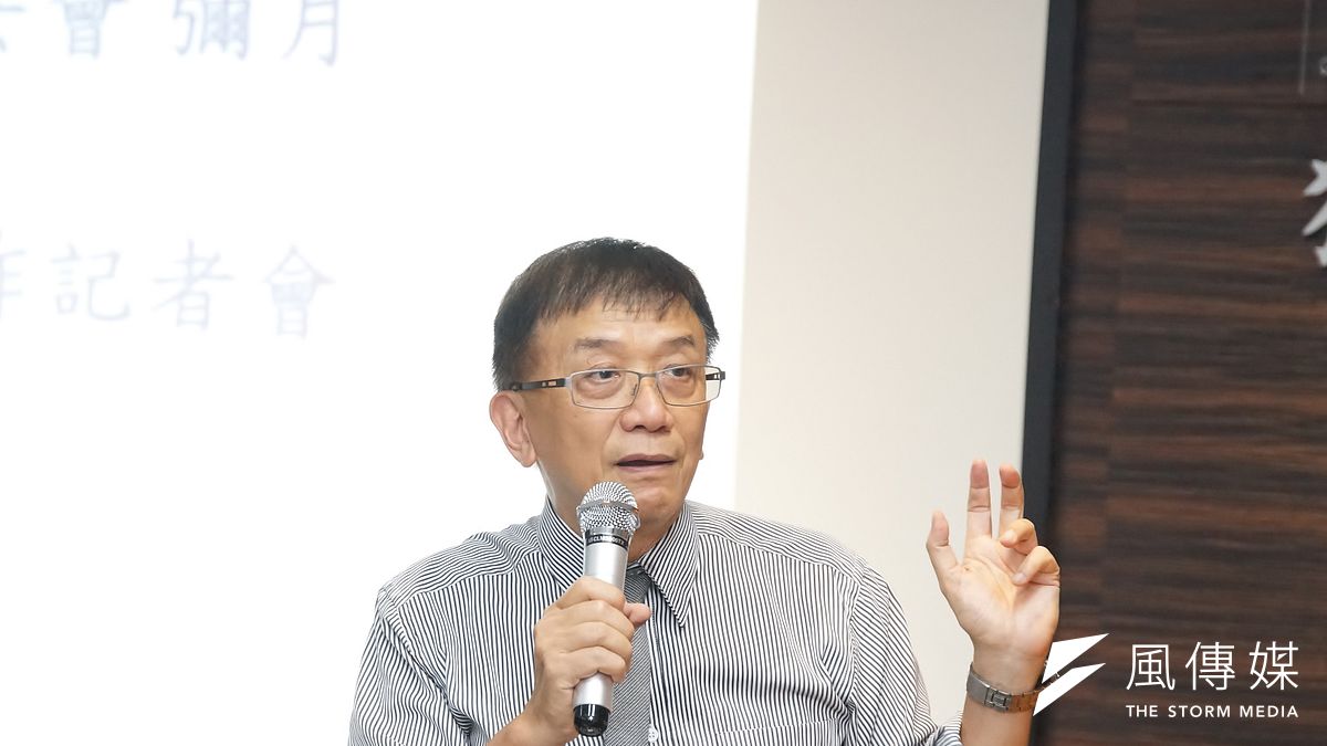 對於是否重啟普悠瑪出軌事故調查,國家運輸安全調查委員會主委楊宏智(見圖)表示,一旦取得記憶卡,就會積極處理。(盧逸峰攝) 對於是否重啟普悠瑪出軌事故調查,國家運輸安全調查委員會主委楊宏智(見圖)表示,一旦取得記憶卡,就會積極處理。(盧逸峰攝)