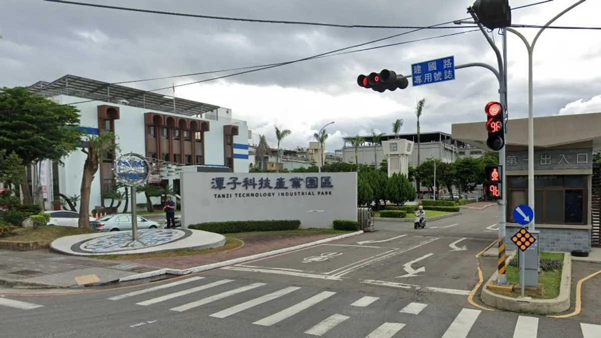 台中潭子科技產業園區的台灣加工出口區光學及精密儀器工業同業公會提因應關稅之建言。(圖/台中市政府) 台中潭子科技產業園區的台灣加工出口區光學及精密儀器工業同業公會提因應關稅之建言。(圖/台中市政府)