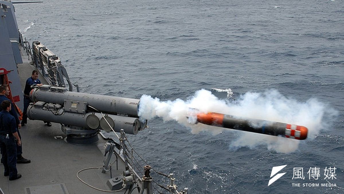 中科院研發魚雷計畫因故叫停,如何銷毀留下的魚雷成了頭痛問題。圖為美軍發射魚雷的演練。(取自維基百科) 中科院研發魚雷計畫因故叫停,如何銷毀留下的魚雷成了頭痛問題。圖為美軍發射魚雷的演練。(取自維基百科)