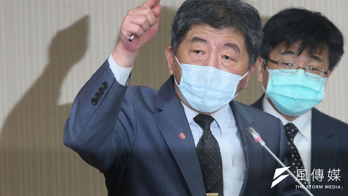 面對國內本土個案之面對本土個案之暴增,陳時中與疫情指揮中心只是很輕描淡寫的說,現階段並未宣布升級為第三級防疫,請大家放心。(資料照,柯承惠攝) 面對國內本土個案之面對本土個案之暴增,陳時中與疫情指揮中心只是很輕描淡寫的說,現階段並未宣布升級為第三級防疫,請大家放心。(資料照,柯承惠攝)