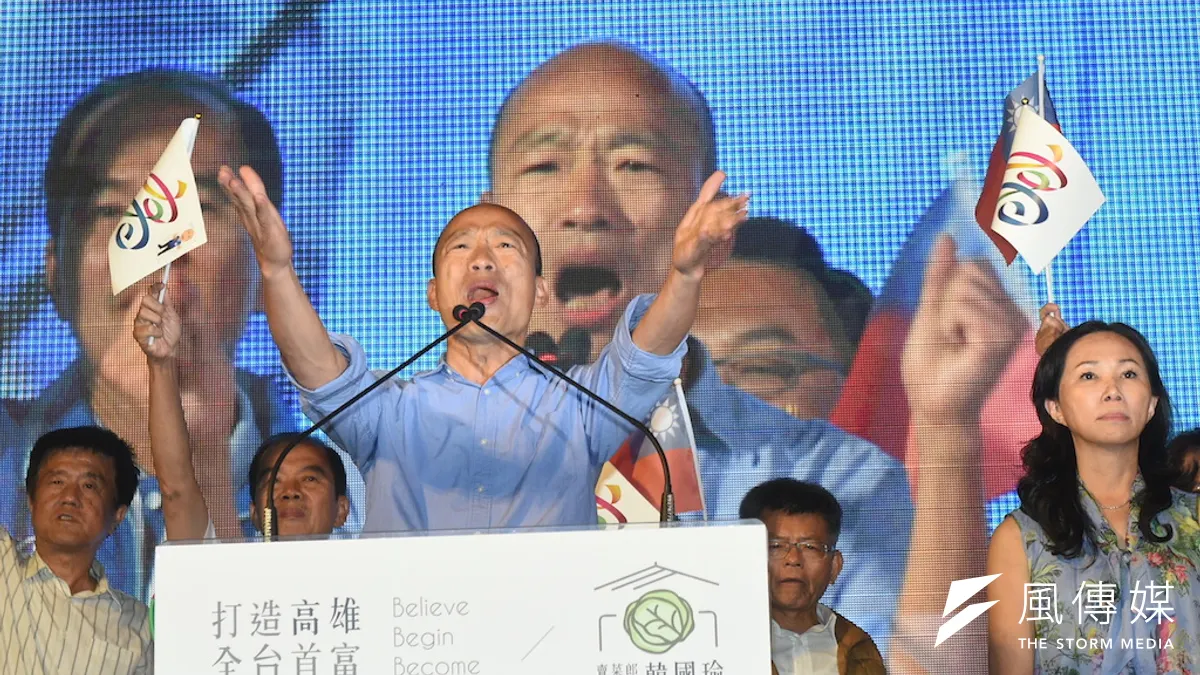 高雄市長當選人韓國瑜表示,現階段對兩岸看法就是九二共識,當選後會建立「兩岸工作小組」。(圖/徐炳文攝) 高雄市長當選人韓國瑜表示,現階段對兩岸看法就是九二共識,當選後會建立「兩岸工作小組」。(圖/徐炳文攝)