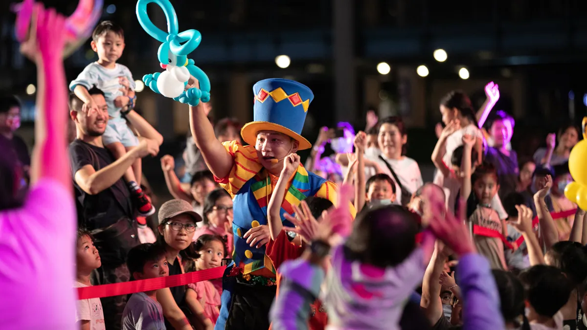 父親節特別活動「怪獸塗鴉樂園」,祝大家父親節快樂。(圖/新北市政府文化局)