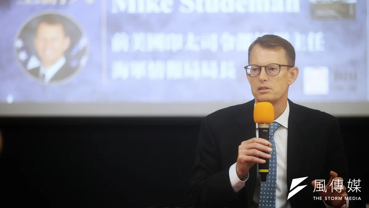 前美國海軍情報局局長斯都德曼(Mike Studeman)少將訪台,2026年5月1日出席他在台灣出新書的分享講座。(柯承惠攝)