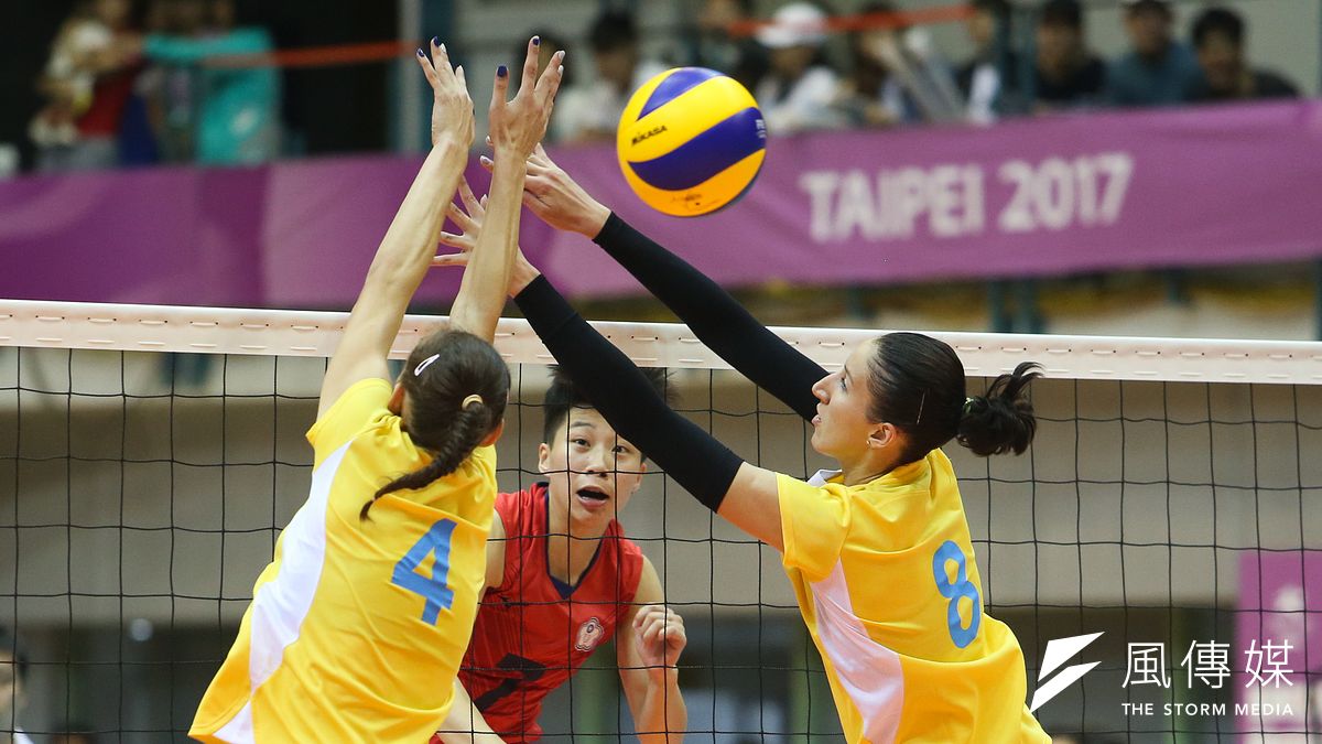 台北世大運女排,中華隊VS烏克蘭銅牌戰飲恨敗北。(陳明仁攝) 台北世大運女排,中華隊VS烏克蘭銅牌戰飲恨敗北。(陳明仁攝)