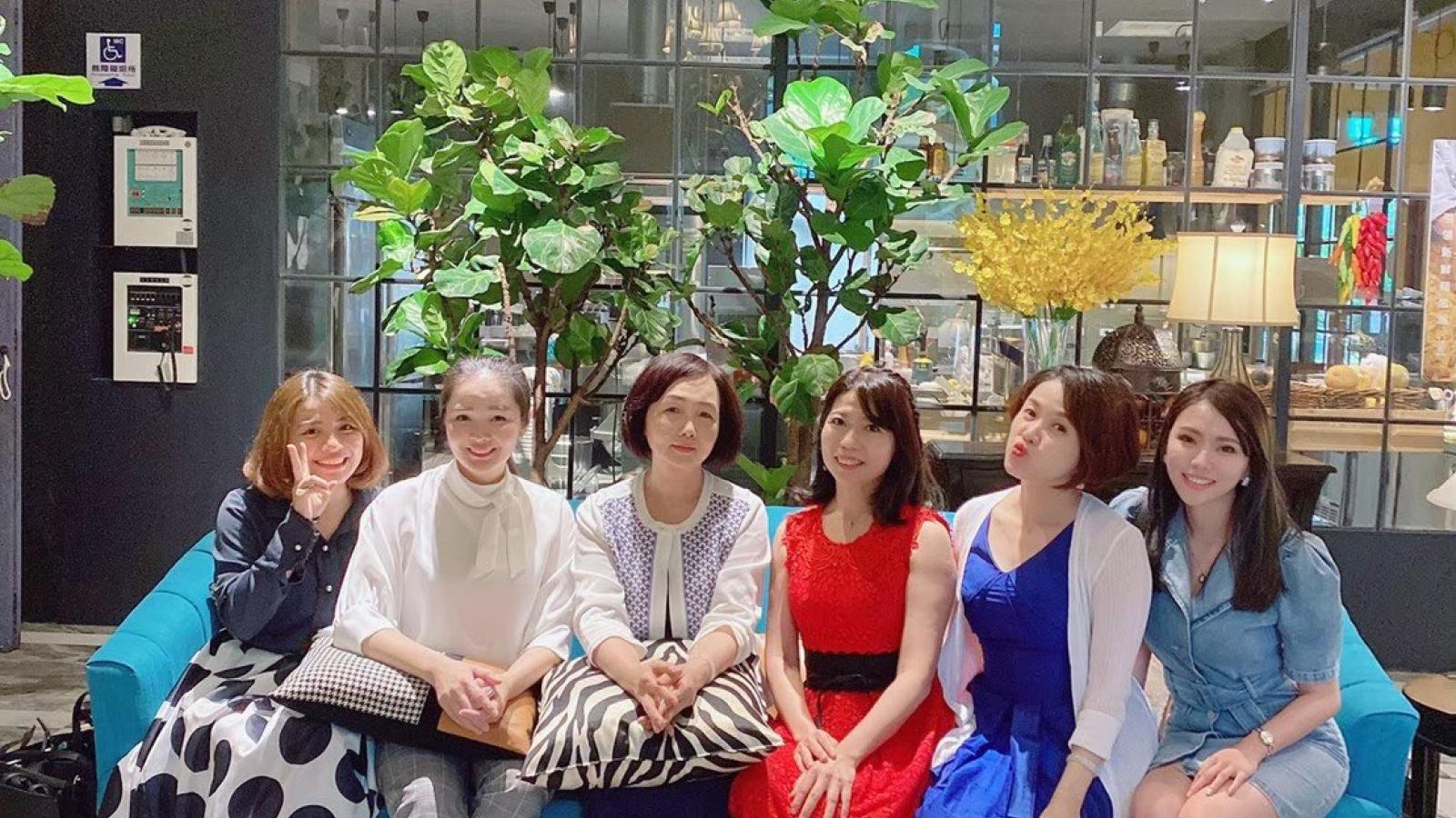 一個人的翻轉,變成一家人的希望!她在麗富康重啟人生,更陪姪女、女兒走向創業圓夢之路