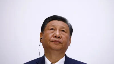 2024年5月6日,中國國家主席習近平與法國總統馬克宏在巴黎愛麗榭宮發表聯合聲明。(美聯社)