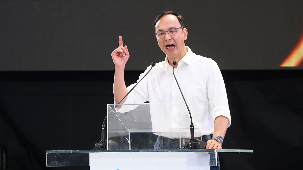 針對金溥聰表示事先不知道朱立倫在全代會提出的「執政大聯盟」,朱回應這半年來有跟侯友宜討論過多次,全代會前一天也都有預演過。(資料照,顏麟宇攝) 針對金溥聰表示事先不知道朱立倫在全代會提出的「執政大聯盟」,朱回應這半年來有跟侯友宜討論過多次,全代會前一天也都有預演過。(資料照,顏麟宇攝)