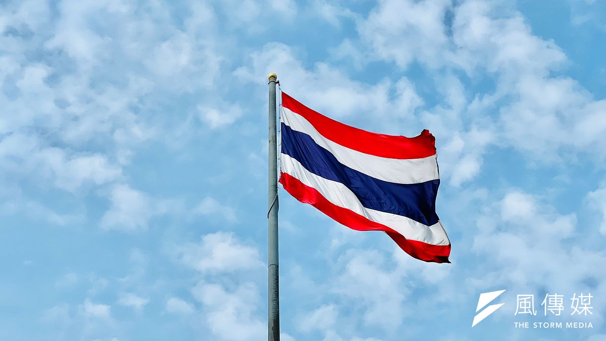 泰國國旗(簡恒宇攝) 泰國國旗(簡恒宇攝)