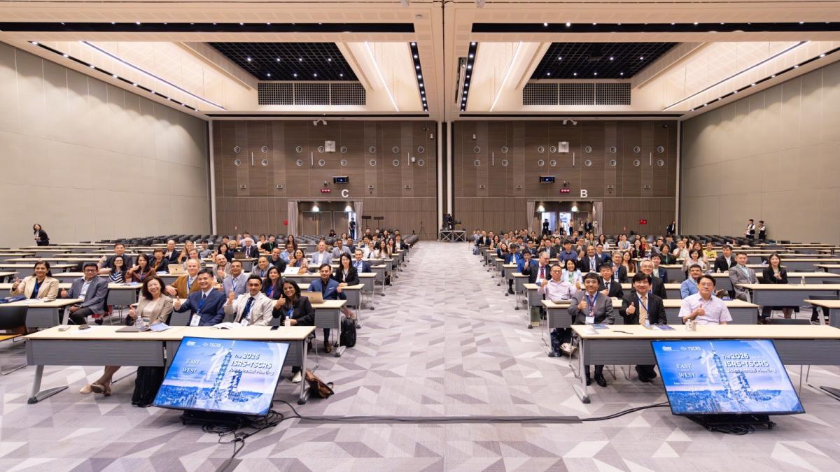 2026國際眼科年會聚焦智慧醫療 孫啟欽解析機器人白內障手術如何守護視力
