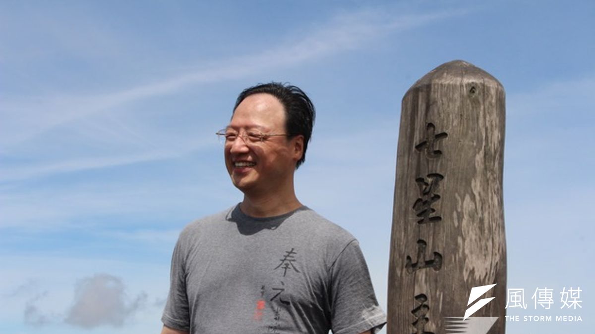 行政院長江宜樺將於9月19、20、21這3天率閣員登玉山,全程維安是具高度挑戰性的任務。(圖為江揆登七星峰,葉信菉攝) 行政院長江宜樺將於9月19、20、21這3天率閣員登玉山,全程維安是具高度挑戰性的任務。(圖為江揆登七星峰,葉信菉攝)