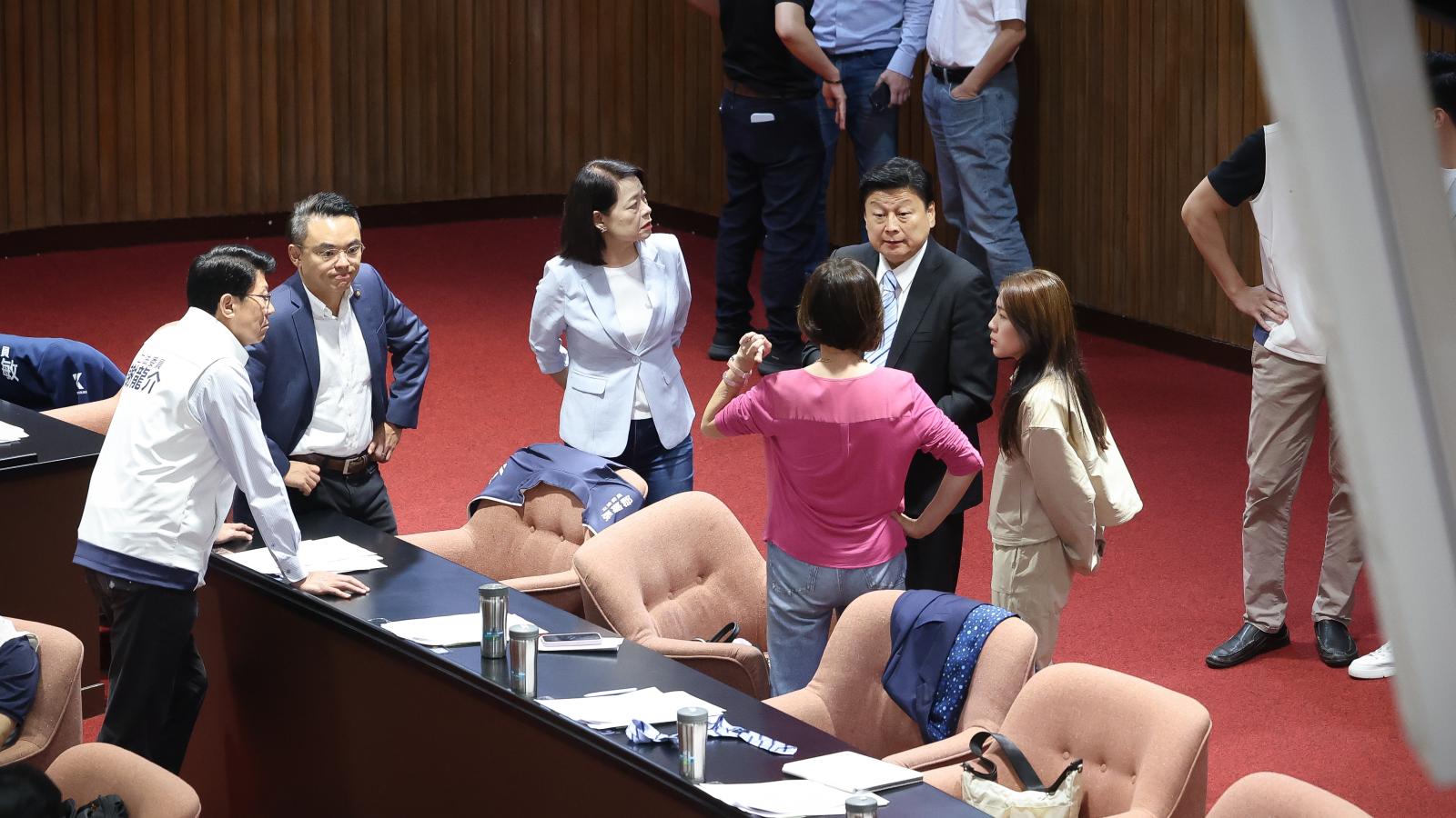 無人載具預算不凍了!總預算表決前國民黨團髮夾彎:感謝韓國瑜居中協調