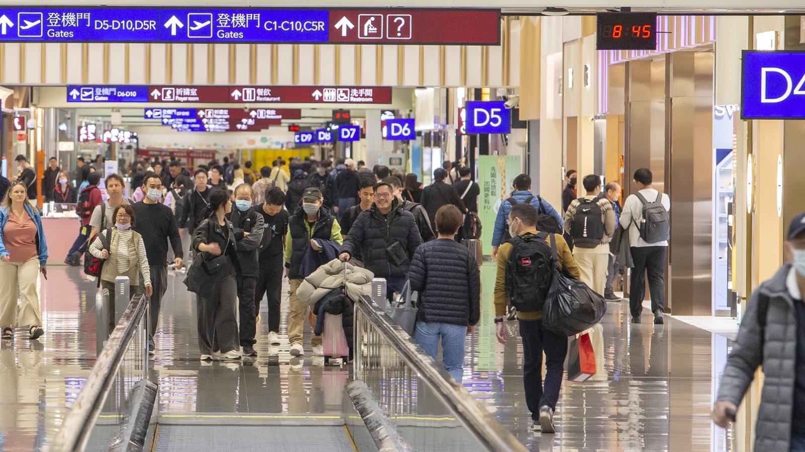 吳旭智抽中1號逛市場 喊帶長輩搭火車輕旅行