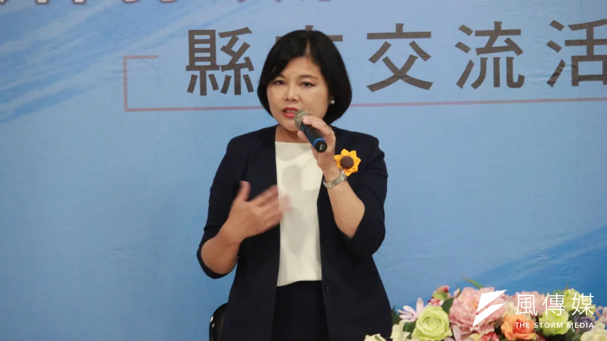 台北市長柯文哲(右)赴雲林縣進行市政交流活動,雲林縣長張麗善出席致詞。(方炳超攝)