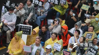 筆者提到,「青鳥行動」這場集會活動儼然質變,也讓外界開始期待「青鳥一族」速速退散。。(資料照,柯承惠攝)