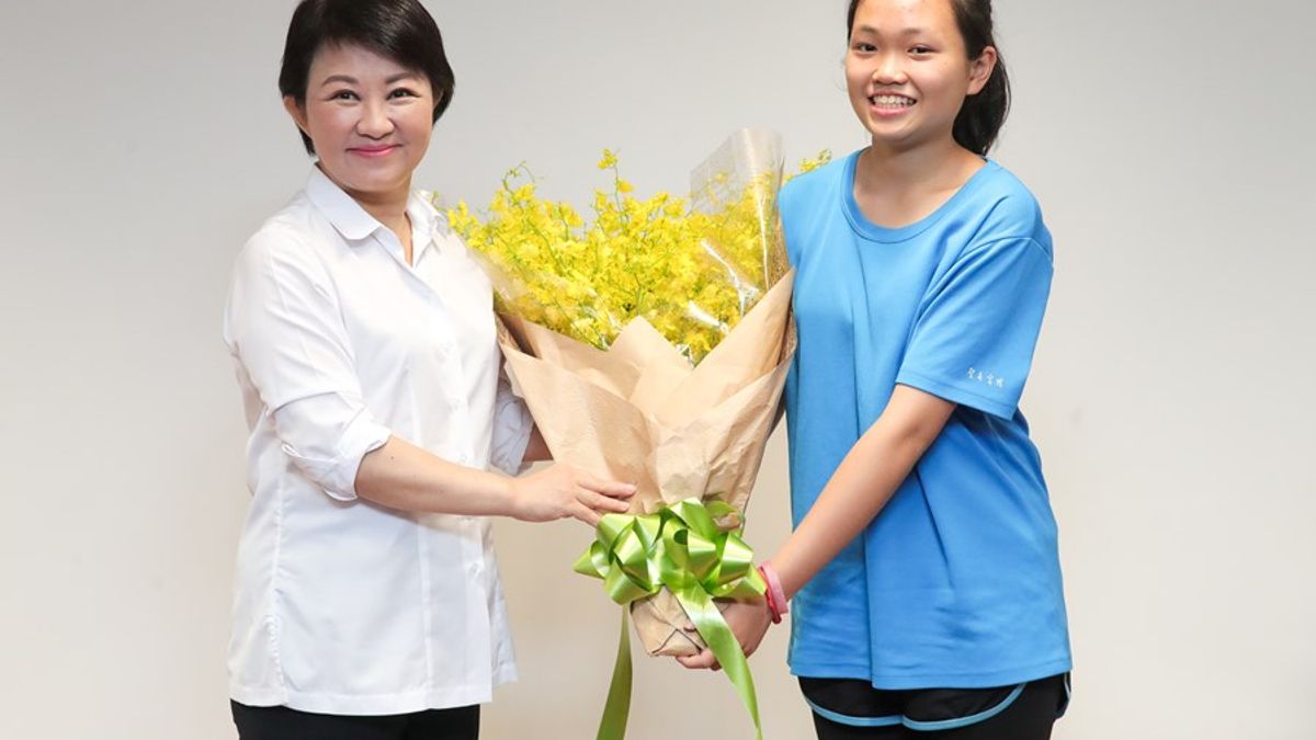 大坑國小藉由特色課程將文心蘭推廣國際,並陸續到日本、泰國等地區,讓世界看見台中。(圖/台中市政府提供) 大坑國小藉由特色課程將文心蘭推廣國際,並陸續到日本、泰國等地區,讓世界看見台中。(圖/台中市政府提供)