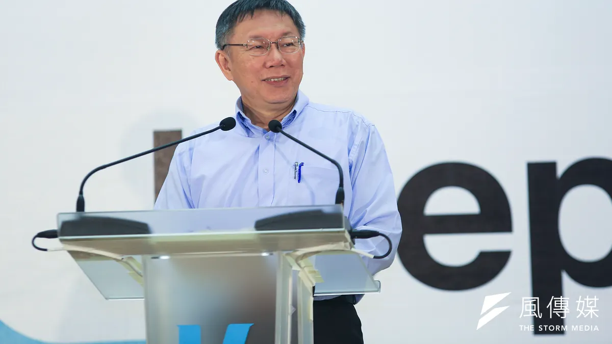 台北市長柯文哲驚險連任成功,他25日凌晨舉行國際記者會時說,他們表現不如預期,內部選務確實有檢討之處,反省改進是他們的文化,包含來自對手與各界建言他們會檢討。(簡必丞攝) 台北市長柯文哲驚險連任成功,他25日凌晨舉行國際記者會時說,他們表現不如預期,內部選務確實有檢討之處,反省改進是他們的文化,包含來自對手與各界建言他們會檢討。(簡必丞攝)