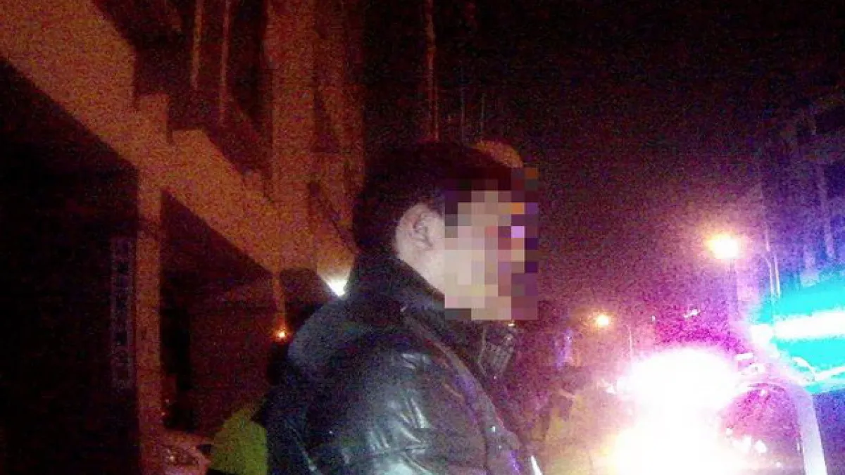 酒駕被警發現 比手劃腳裝啞巴