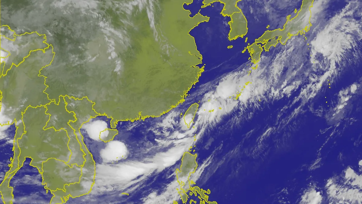 受熱帶性低氣壓影響,全台15日天氣不穩定,降雨機率高。(中央氣象局)